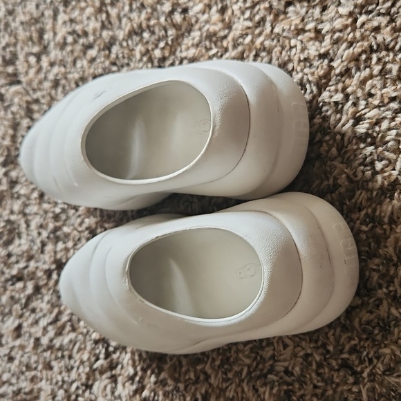 UGG Sport Yeah Clog in White size 11 toddlr - Picture 4 of 8